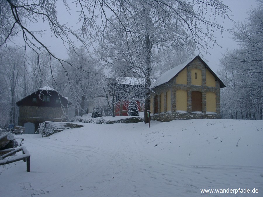 Foto: Eishaus und Gaststätte auf dem Großen Winterberg
