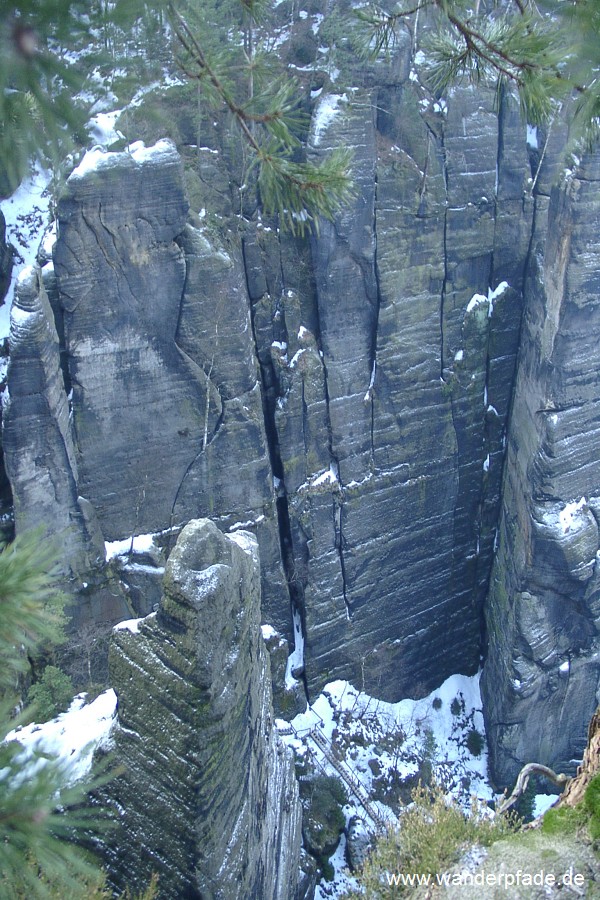 Groes Bauerloch, Brckenturm