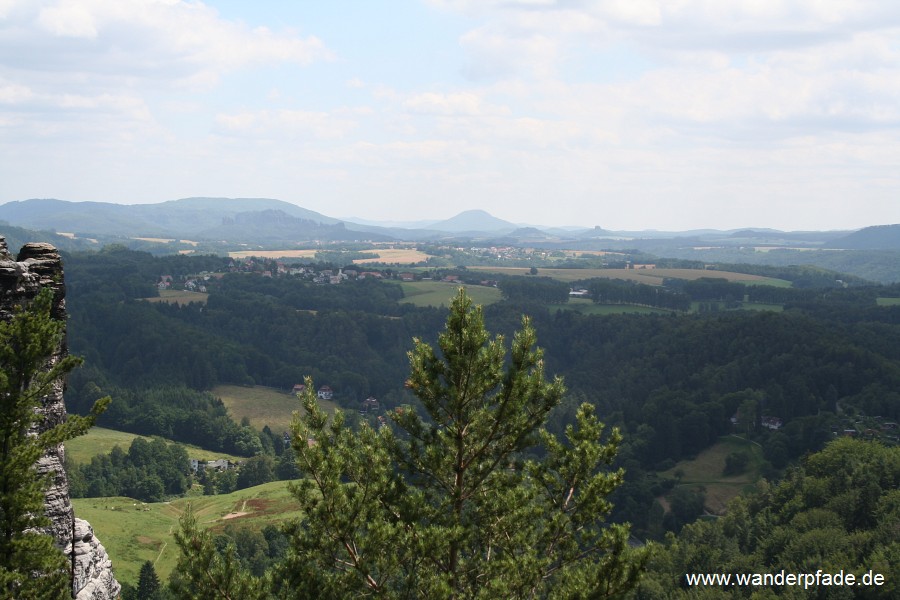 Am Horizont: Falkenstein, Schrammsteine, Groer Winterberg, Rosenberg, Kaiserkrone, Zirkelstein