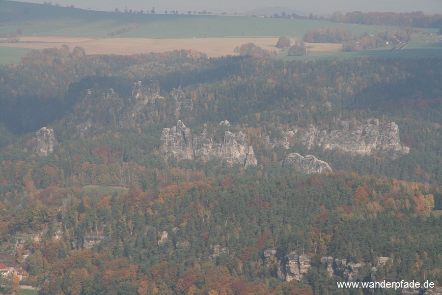 Lokomotive, Honigsteine, Feldsteine