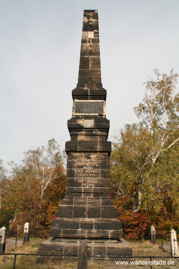 Foto: Großer Obelisk auf dem Lilienstein