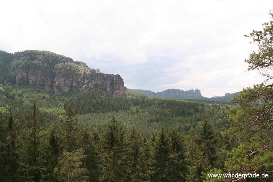 Langes Horn, Torsteine