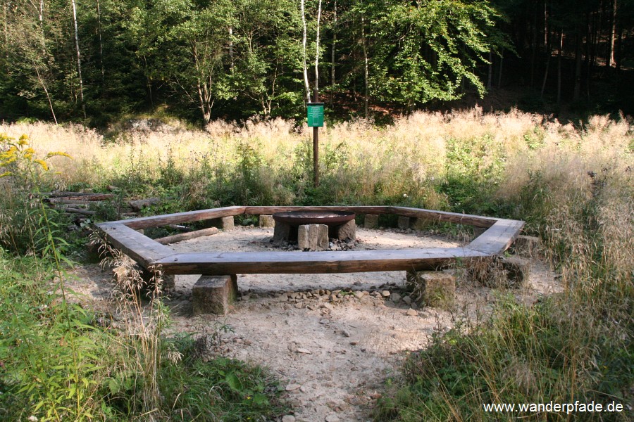 Feuerstelle nahe Zeughaus