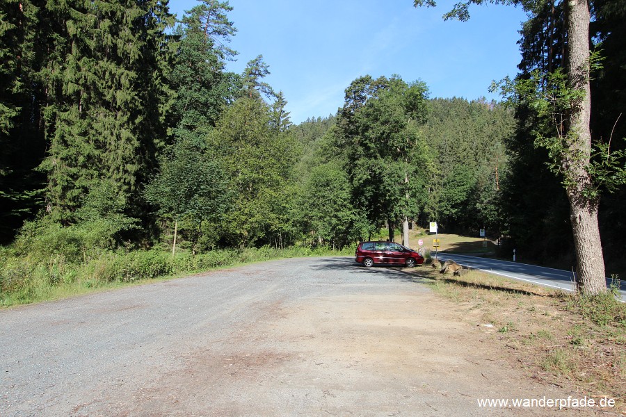 Foto: Parkplatz Kleinstein (unterhalb Sturmbauers Eck) Foto: Parkplatz Kleinstein (unterhalb Sturmbauers Eck)